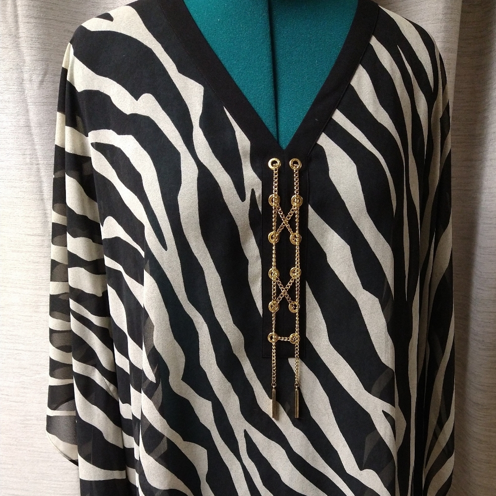 Gorgeous zebra print drape shirt